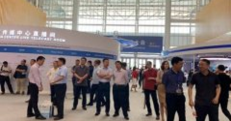 黃發(fā)集團赴第三屆世界智能大會參觀學習